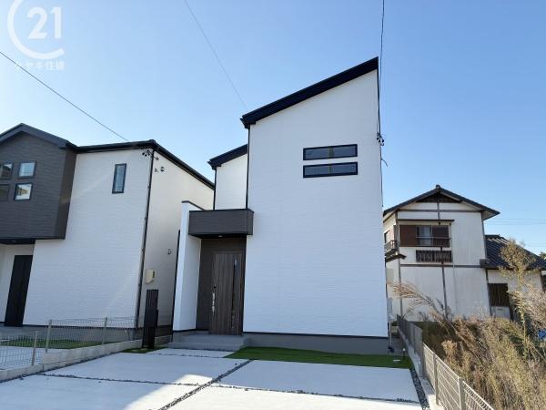 高浜市呉竹町4期2棟　1号棟　グラファーレ