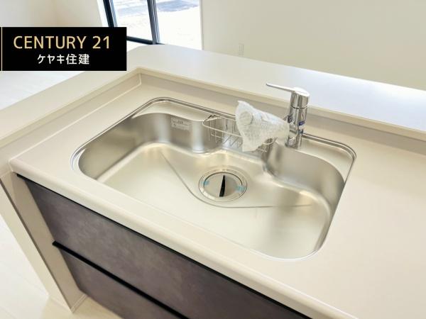 碧南市志貴町三丁目　1号棟