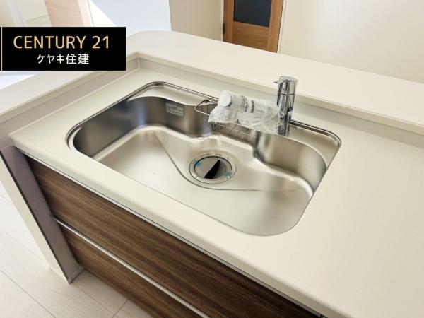 碧南市志貴町三丁目　3号棟