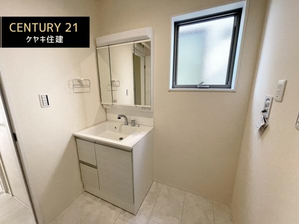 碧南市善明町1丁目　1号棟