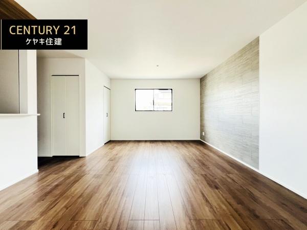 高浜市論地町2期1棟　1号棟　グラファーレ