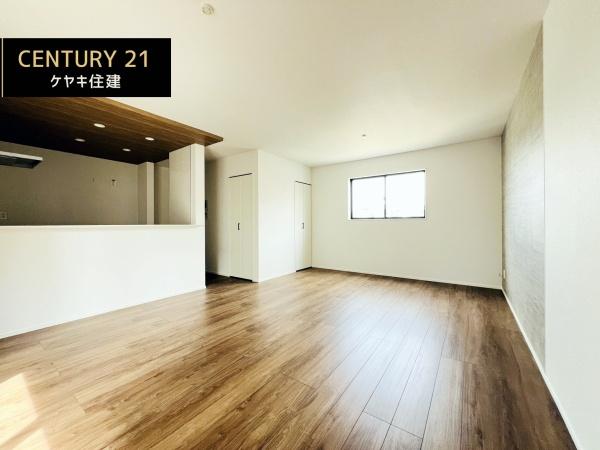 高浜市論地町2期1棟　1号棟　グラファーレ
