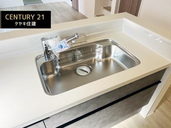 西尾一色町松木島25ー1期　1号棟