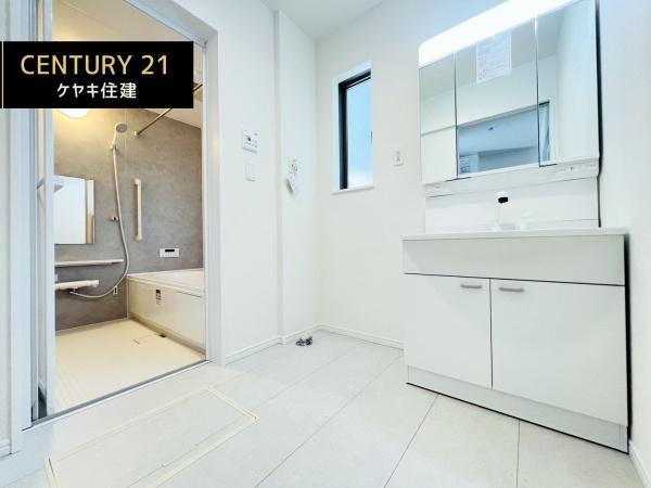 西尾市戸ケ崎5丁目4番　A号棟