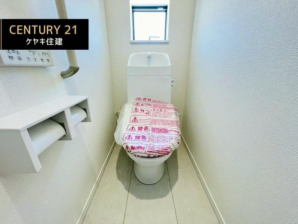 西尾市戸ケ崎5丁目4番　A号棟
