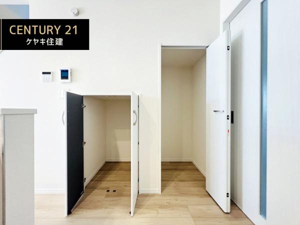 西尾市戸ケ崎5丁目4番　A号棟