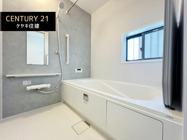 西尾市戸ケ崎5丁目4番　A号棟