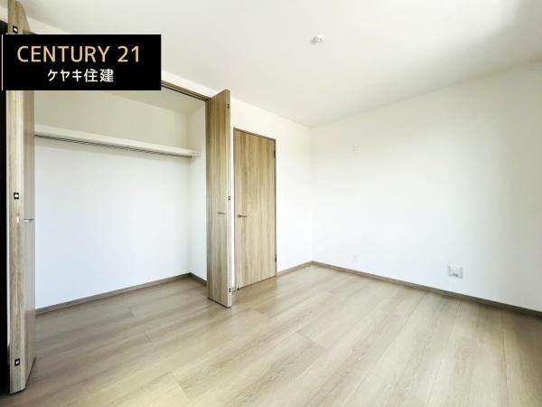 西尾市戸ケ崎5丁目4番　B号棟