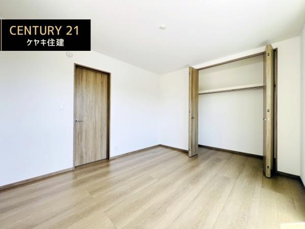 西尾市戸ケ崎5丁目4番　B号棟