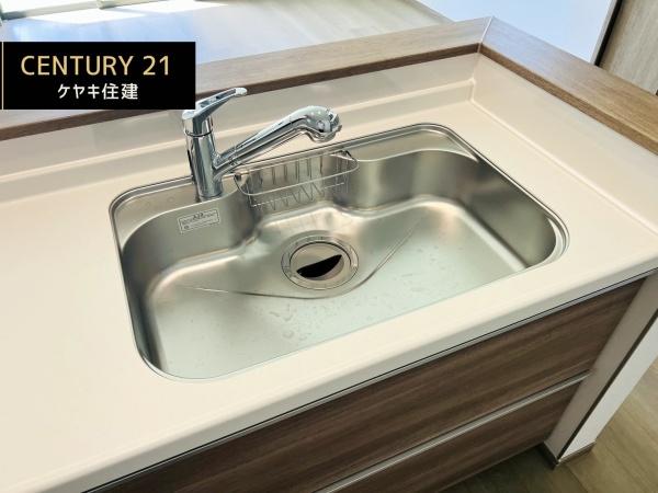 西尾市戸ケ崎5丁目4番　B号棟