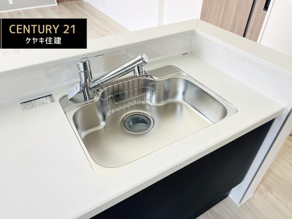 西尾市一色町生田01期　1号棟