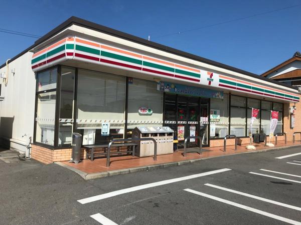 碧南第65尾城町　1号棟(セブンイレブン碧南中後町店)