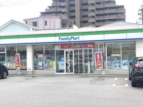知多郡東浦町石浜　2号棟(ファミリーマート東浦生路店)