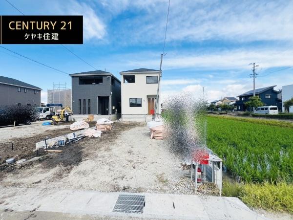 西尾市一色町一色　第27　1号棟