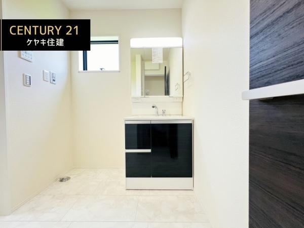 碧南市笹山町3丁目　1号棟