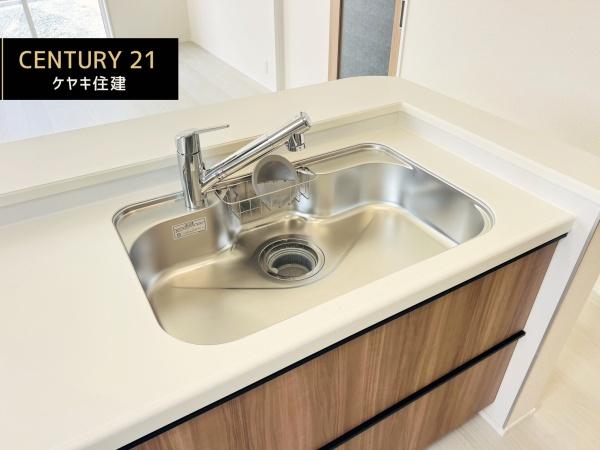 碧南市笹山町3丁目　2号棟