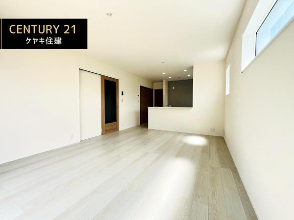碧南市笹山町3丁目　2号棟