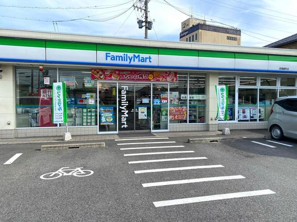 西尾市緑町４丁目の土地(ファミリーマート西尾緑町店)