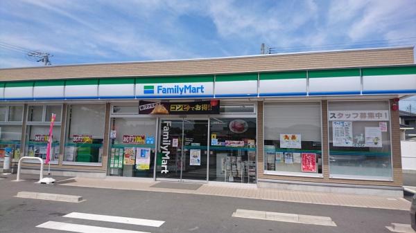 西尾市一色町対米01期　2号棟(ファミリーマート一色町前野店)