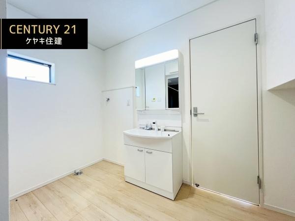 西尾市一色町松木島　第9　3号棟