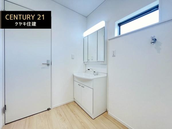 西尾市一色町松木島　第9　4号棟