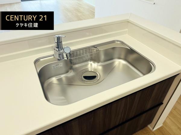 西尾市一色町一色01期　2号棟