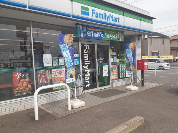 西尾市平坂町　第10　1号棟(ファミリーマート西尾羽塚店)