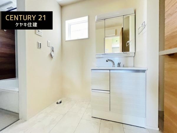 碧南市神有町1丁目　1号棟