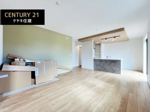 西尾市新渡場町1丁目　4号棟