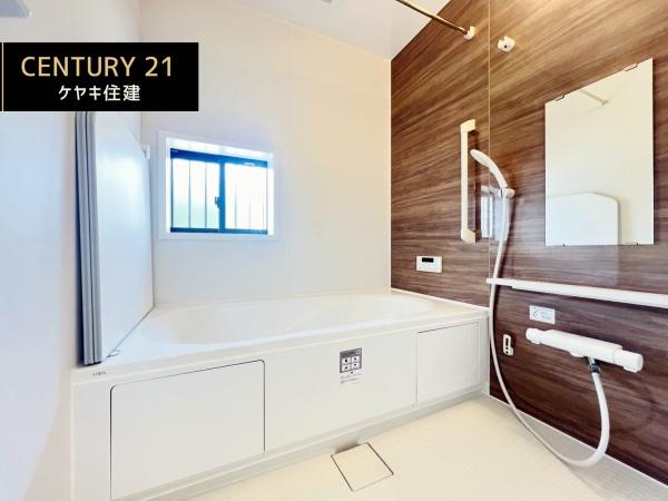 高浜市春日町6丁目　A号棟