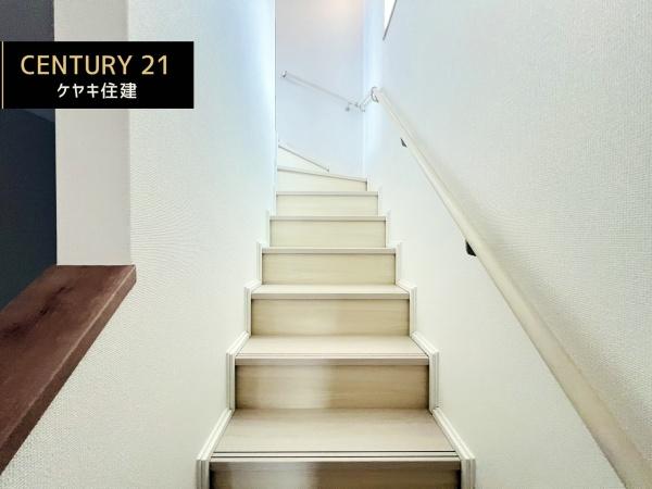高浜市春日町6丁目　A号棟