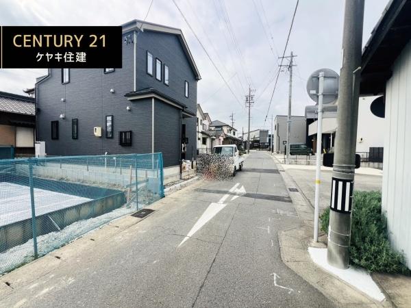 高浜市春日町6丁目　A号棟