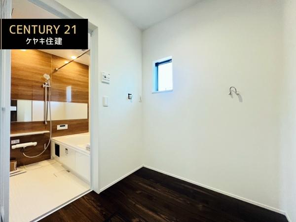 西尾市新渡場町1丁目　2号棟