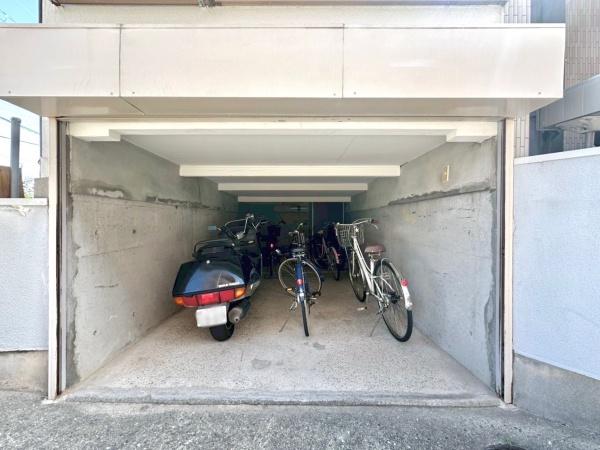 箕面市西小路１丁目の中古一戸建て