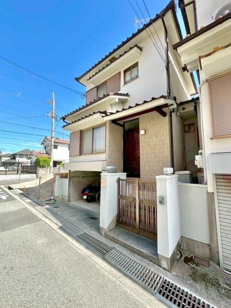 箕面市西小路１丁目の中古一戸建て