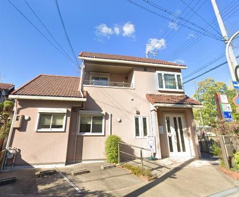 豊中市長興寺北3丁目の中古一戸建て(なんばこどもクリニック)