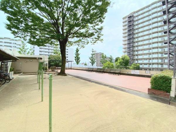 日商岩井緑地公園マンション