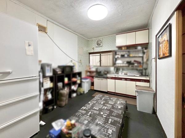 松原市三宅西２丁目の中古一戸建て