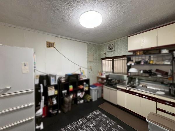 松原市三宅西２丁目の中古一戸建て
