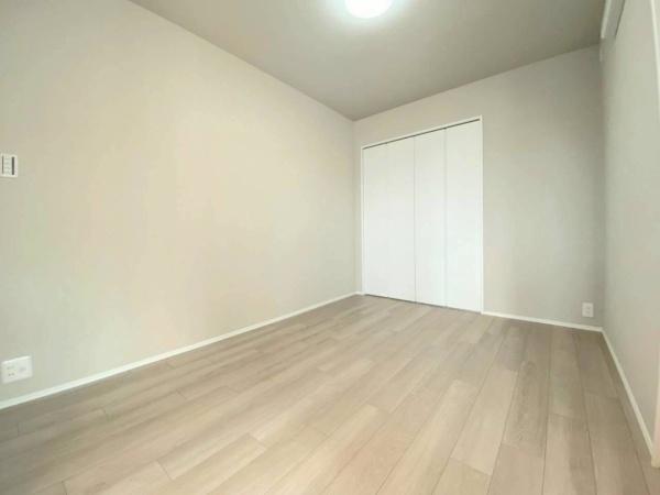 マイシティおおさか4番館(洋室)