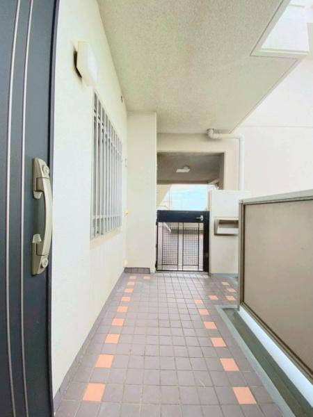 マイシティおおさか4番館(玄関)