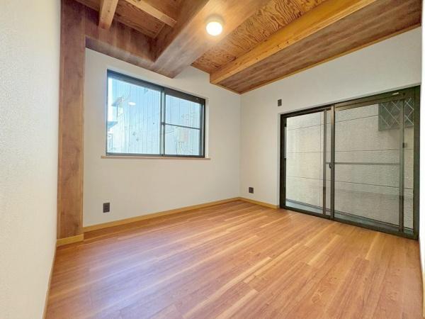 吹田市朝日町の中古一戸建て(洋室)
