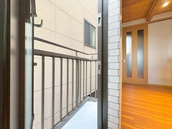 吹田市朝日町の中古一戸建て(バルコニー)