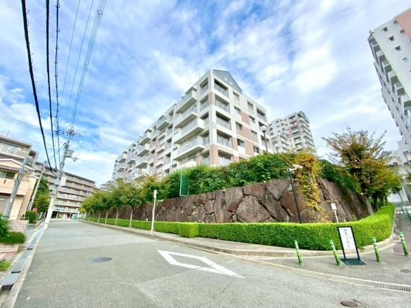 緑地公園グリーンハイツ6号棟