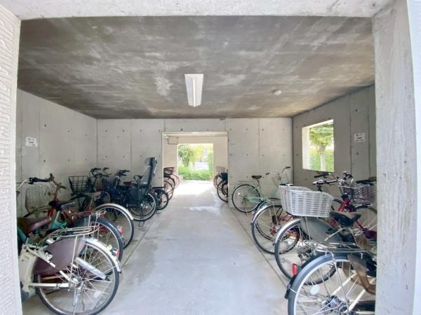 緑地公園グリーンハイツ6号棟(その他共用部分)