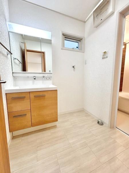 豊中市上野東２丁目の新築一戸建
