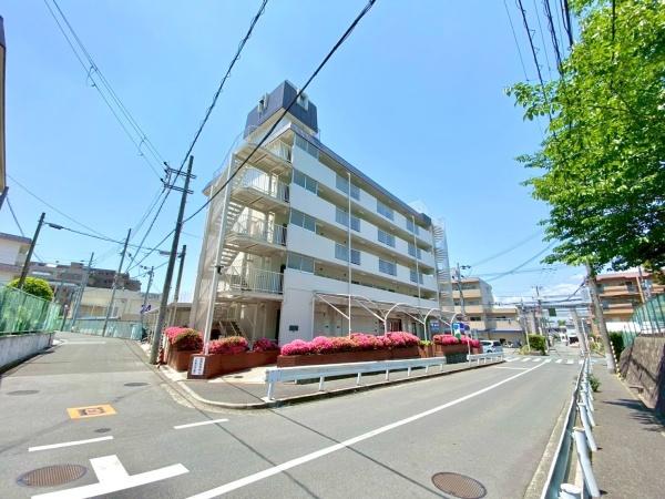 メゾンドール千里泉ヶ丘１号館