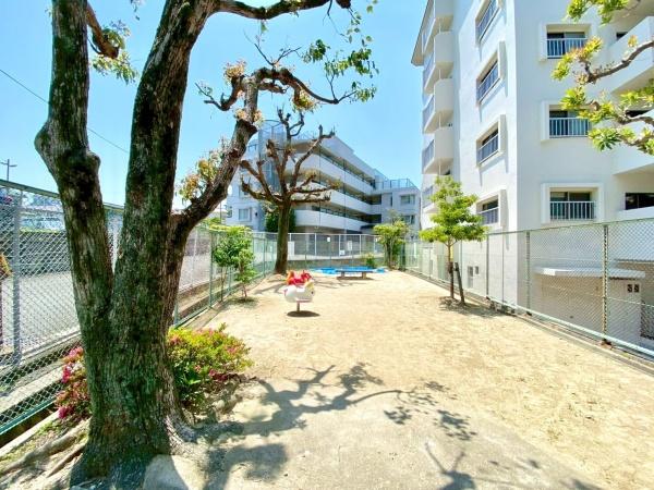 メゾンドール千里泉ヶ丘１号館