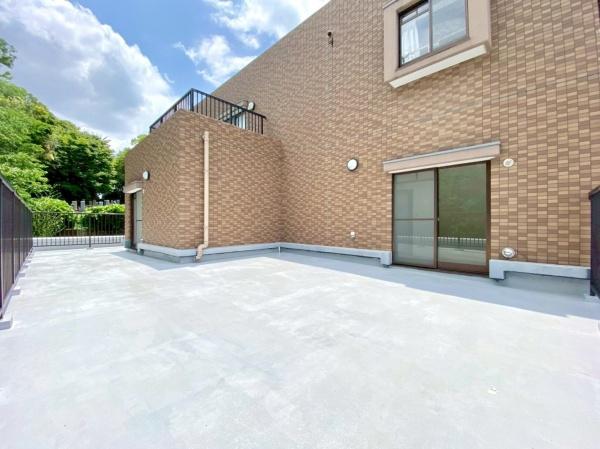 エステムコート吹田片山公園
