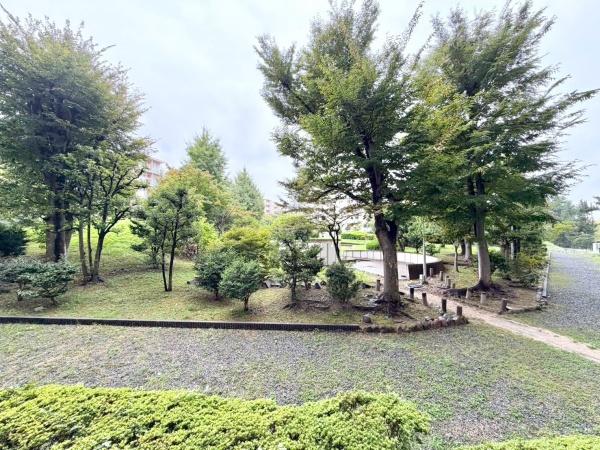 千里桃山台団地A1棟